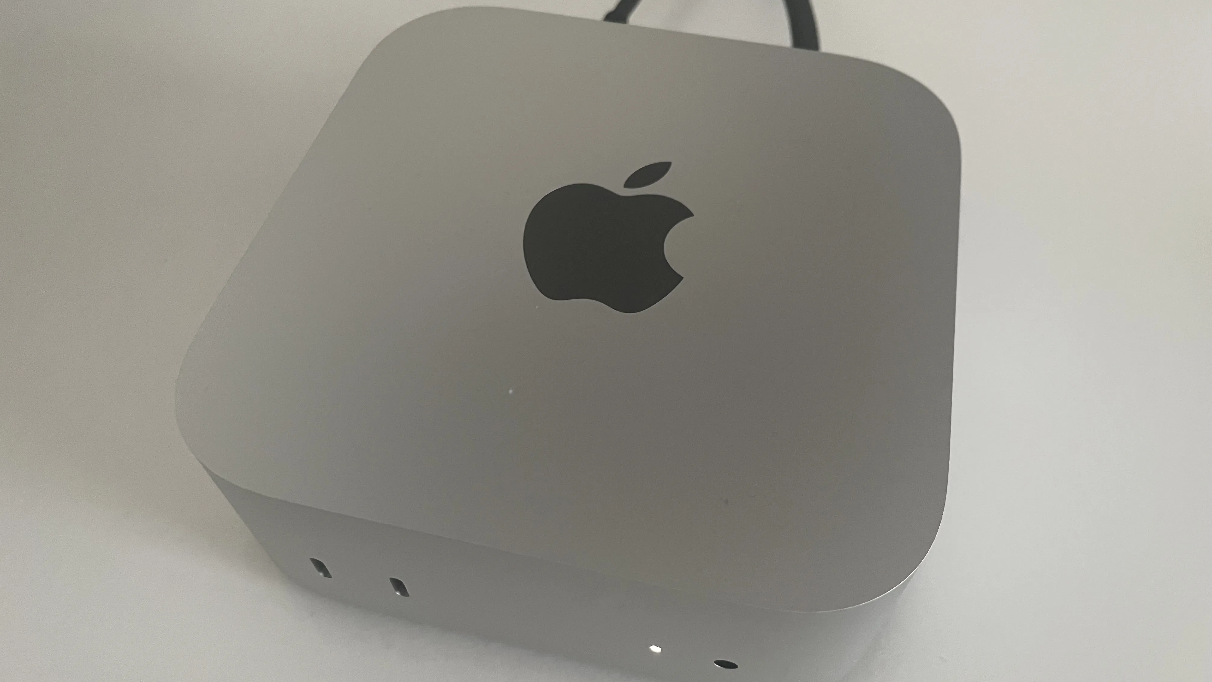 Mac mini (2024) を購入した